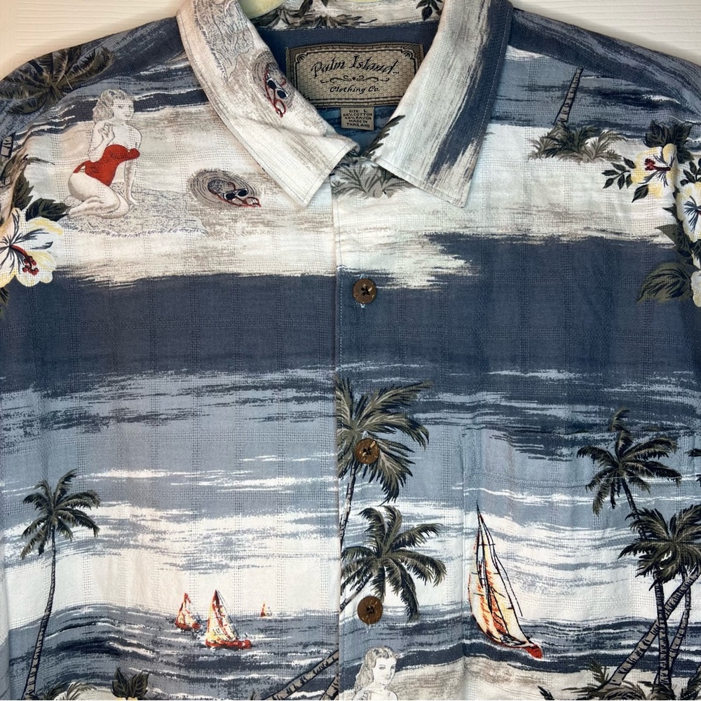 Palm Island Clothing Co. Pinup Girl Hawaiian Shirt Size Large